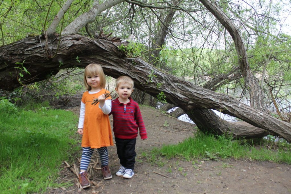 Kids exploring Palo Alto at Pearson-Arastradero